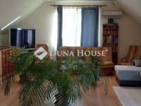 Eladó családi ház, XVI. kerületben 210 M Ft, 7 szobás