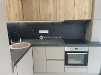 Eladó panellakás, Pécsett, Berek utcában 59.9 M Ft, 3 szobás