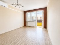Eladó panellakás, Debrecenben, Derék utcában 47.5 M Ft