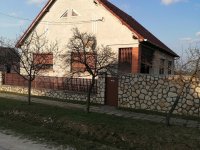 Eladó családi ház, Bakonyszücsön 39.9 M Ft, 3 szobás