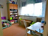 Eladó panellakás, Dorogon 53 M Ft, 3 szobás