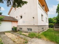 Eladó családi ház, Vecsésen 139.99 M Ft, 5 szobás