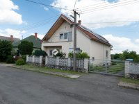 Eladó családi ház