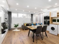 Eladó családi ház, XII. kerületben 395 M Ft, 14 szobás