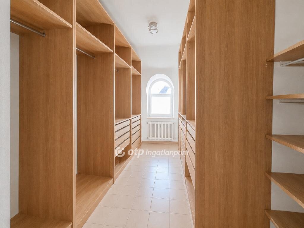 Eladó téglalakás, Szigetszentmiklóson 95.9 M Ft, 3+1 szobás
