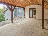Eladó családi ház, Székesfehérvárott 140 M Ft, 7 szobás