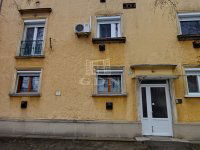 Eladó téglalakás, Baján 38.5 M Ft, 2 szobás