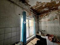 Eladó családi ház, Pécsett 13.9 M Ft, 1 szobás