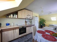 Eladó családi ház, XVII. kerületben 179.9 M Ft, 5 szobás