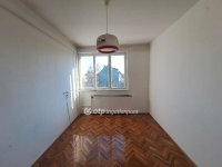 Eladó téglalakás, Zircen 59.99 M Ft, 4+1 szobás