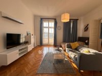 Eladó téglalakás, VI. kerületben 185 M Ft, 2 szobás