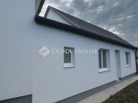 Eladó családi ház, Székesfehérvárott 70 M Ft, 3 szobás