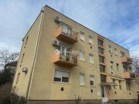 Eladó téglalakás, Kecskeméten 32.9 M Ft, 2 szobás