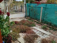 Eladó ikerház, Pécsett 8 M Ft, 2 szobás / költözzbe.hu