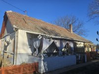 Eladó családi ház, Tápiószentmártonon 33.5 M Ft, 3 szobás