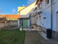 Eladó családi ház, Kecskeméten 85 M Ft, 6+1 szobás