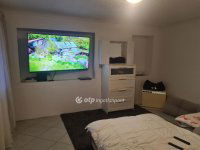 Eladó családi ház, Kiskunlacházán 44.9 M Ft, 5 szobás