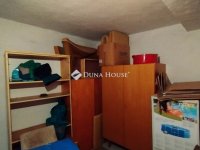 Eladó családi ház, Földeákon 5.9 M Ft, 1 szobás