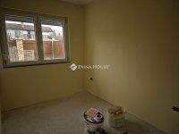 Eladó nyaraló, Balatonkenesén 95 M Ft, 6 szobás