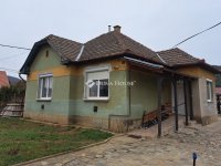 Eladó családi ház, Pencen 59.9 M Ft, 4 szobás