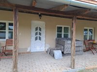 Eladó családi ház, Pécsett 52 M Ft, 1 szobás