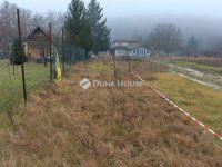 Eladó telek