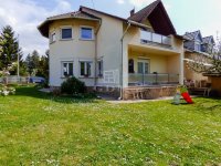 Eladó családi ház, Móron 120.99 M Ft, 5 szobás