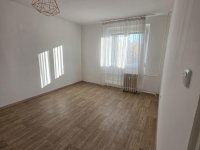 Eladó panellakás, Pécsett 39.95 M Ft, 1+1 szobás