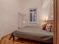 Eladó téglalakás, VI. kerületben 145 M Ft, 5 szobás