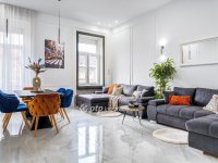 Eladó téglalakás, VI. kerületben 189.5 M Ft, 3 szobás