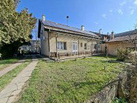 Eladó családi ház, XV. kerületben 159.9 M Ft, 7 szobás