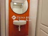 Eladó üzlethelyiség