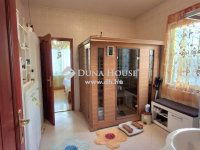 Eladó családi ház, Debrecenben 195 M Ft, 6 szobás
