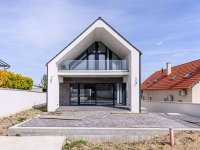 Eladó családi ház, Balatonalmádiban 395 M Ft, 5 szobás