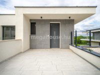 Eladó téglalakás, Törökbálinton 155 M Ft, 4 szobás