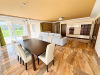 Eladó családi ház, Nyúlon 145.99 M Ft, 4 szobás