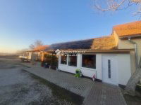 Eladó családi ház, Balatonszabadiban 89.9 M Ft, 5 szobás