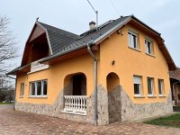 Eladó családi ház, Inárcson 129.9 M Ft, 5 szobás