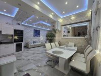 Eladó családi ház, XIX. kerületben 149.99 M Ft, 7 szobás