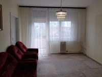 Eladó téglalakás, Szolnokon 39.9 M Ft, 3 szobás