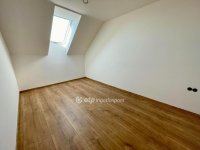 Eladó ikerház, Délegyházán 86 M Ft, 5 szobás