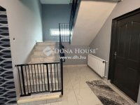 Eladó családi ház, Siklóson 50 M Ft, 5 szobás