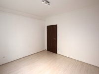 Eladó téglalakás, Debrecenben 68.5 M Ft, 2 szobás