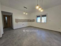 Eladó családi ház, Bébén 78 M Ft, 1+3 szobás