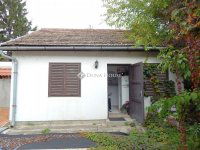 Eladó nyaraló, Siófokon 61.9 M Ft, 4 szobás