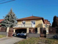 Eladó családi ház