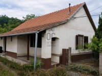 Eladó családi ház, Mendén 49.9 M Ft, 2 szobás