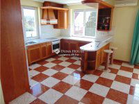 Eladó családi ház, Budaörsön 375 M Ft, 9 szobás