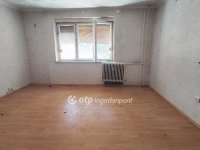 Eladó téglalakás, Várpalotán 37.1 M Ft, 2 szobás