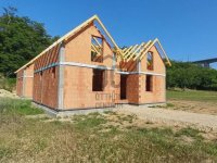 Eladó családi ház, Kőröshegyen 68 M Ft, 3 szobás